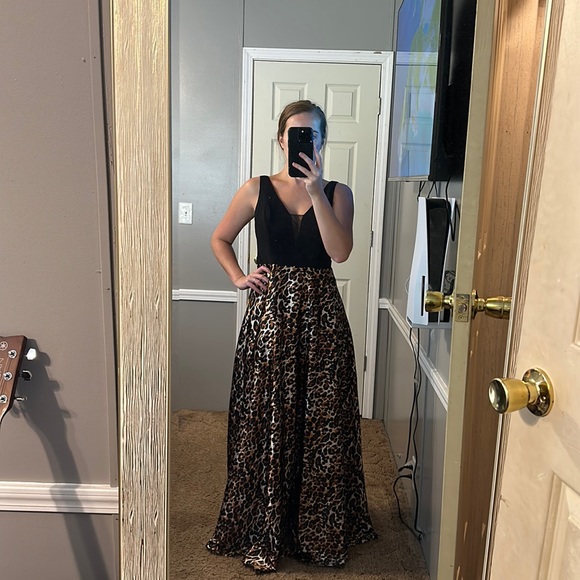 Cheetah Print Dress - Picture 1 of 5